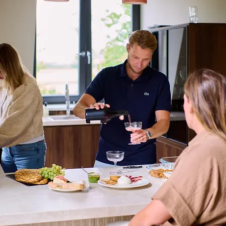 Droomsuites Texel 8 Personen By Droomvilla