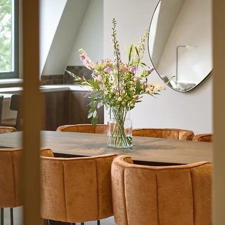 Appartement Droomsuites Texel 8 Personen By Droomvilla Den Burg